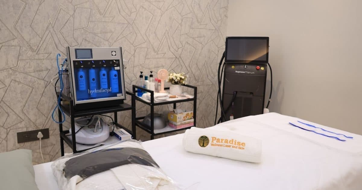 Treatment room with the Soprano Titanium laser at Paradise Wellness
