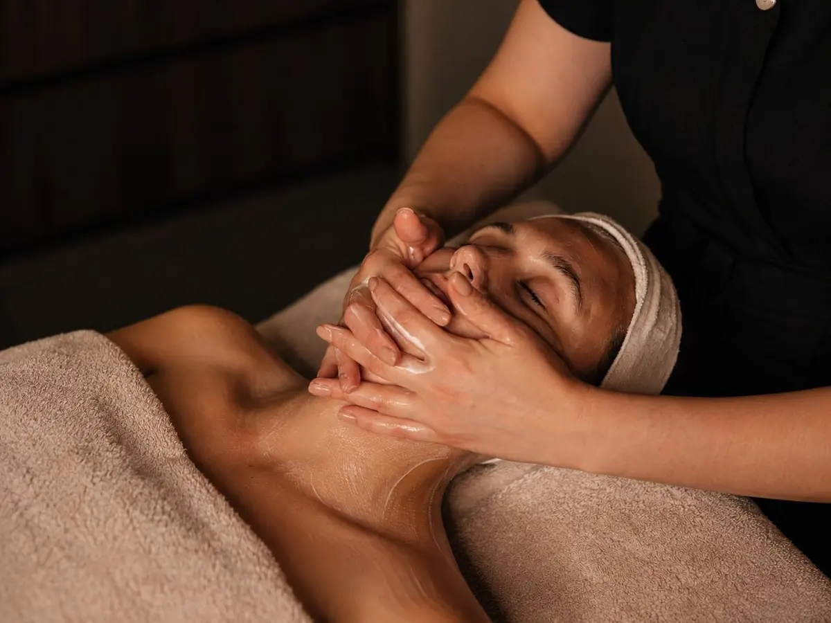 Hydration Facial at Paradise Wellness