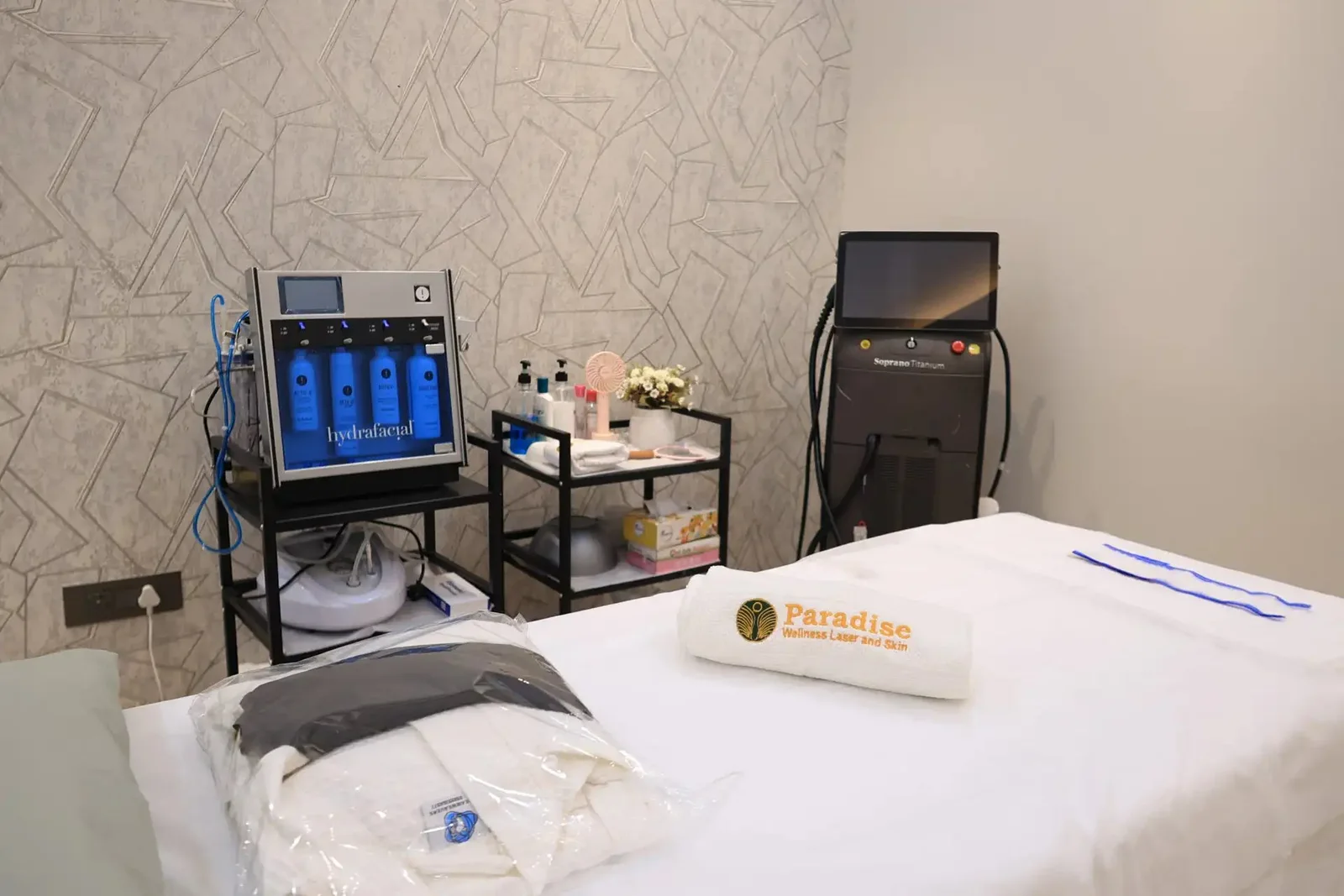 Paradise Wellness Vasant Vihar clinic